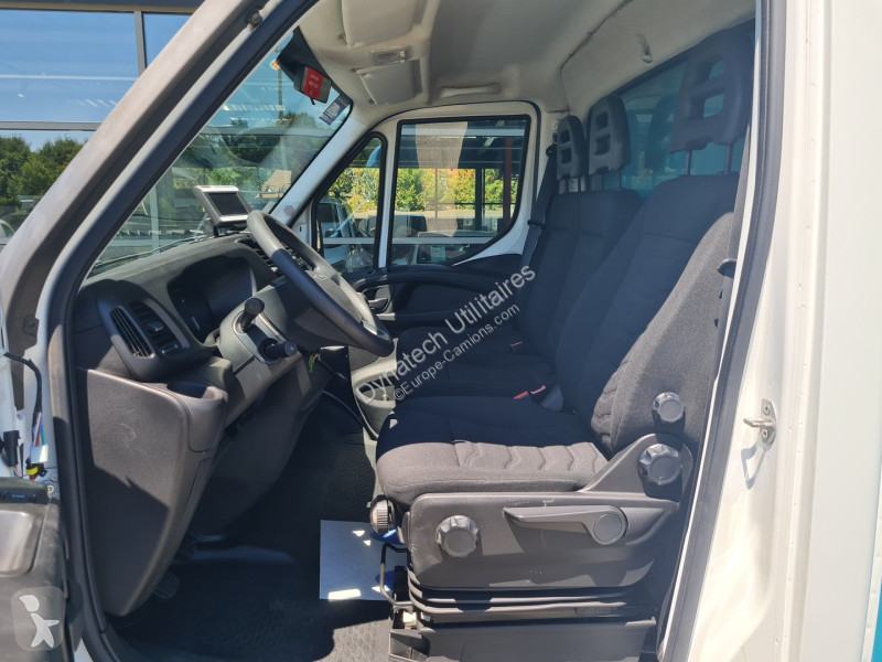 عربة نفعية Iveco DAILY CCB 35C13 EMPATTEMENT...