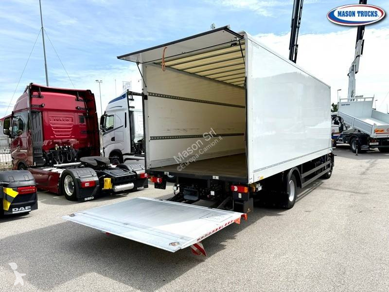 شاحنة Iveco