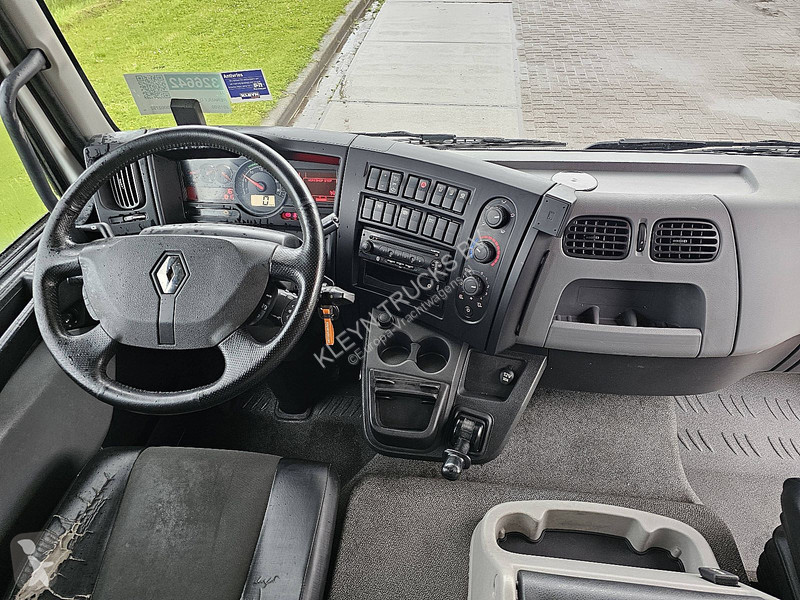 شاحنة Renault D 220