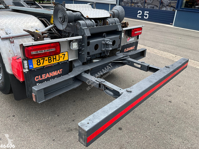 شاحنة DAF FAQ  400 8x2 Euro 6 HMF 26 Tonmeter...
