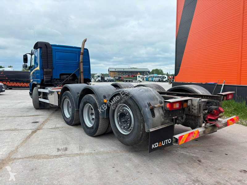 شاحنة Volvo 460 8x4*4 CHASSIS L=6726 mm