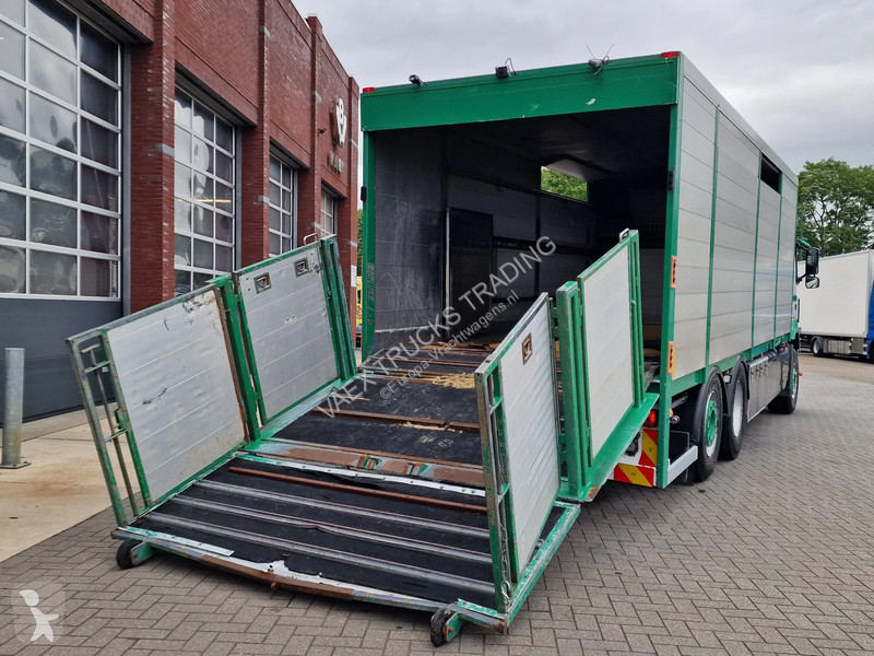 شاحنة Volvo Globetrotter 6x2*4 - Livestock -...