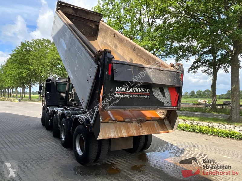 Lastbil Ginaf X5250 TS 10x4 met geisoleerde...