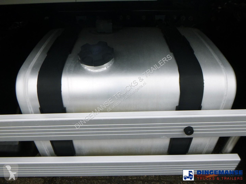 شاحنة Renault 270.19 4x2 fuel tank 13.3 m3 / 4...