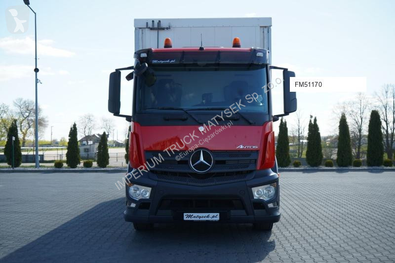 شاحنة Mercedes ANTOS 1830