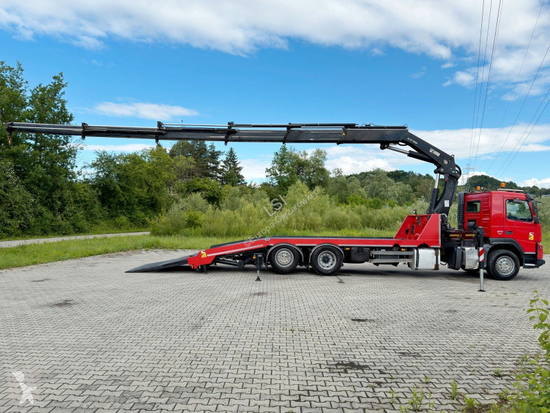 شاحنة Volvo 370 * Abschleppwagen 7,90m * KRAN/FUNK