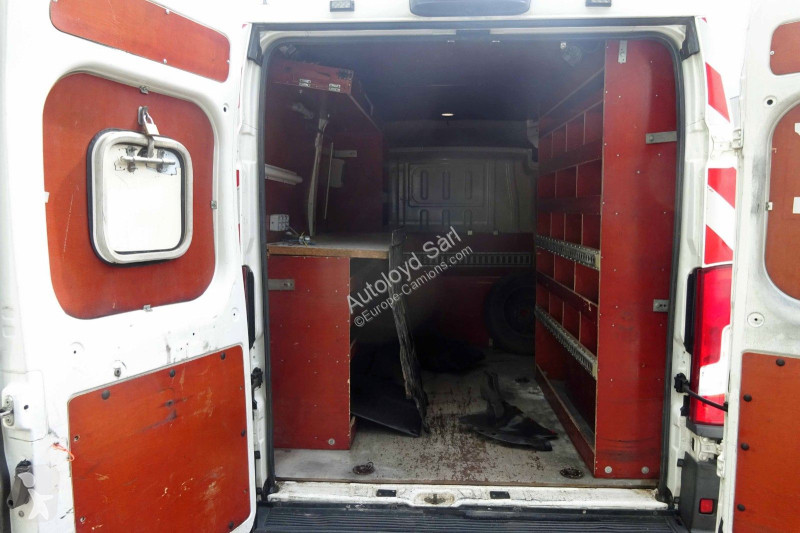 Véhicule utilitaire Peugeot BOXER 2,0 HDI 130