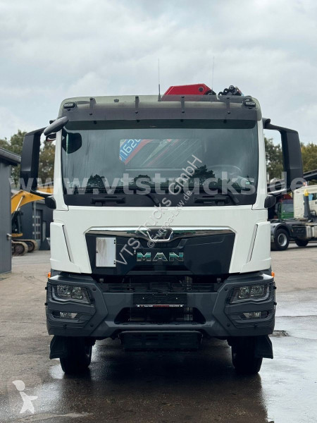 شاحنة MAN TGM TG3 4x4 HMF Ladekran Pritsche