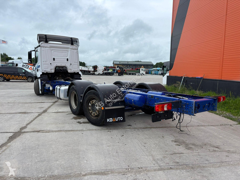 شاحنة Mercedes 2532 6x2*4 CHASSIS L=8792 mm