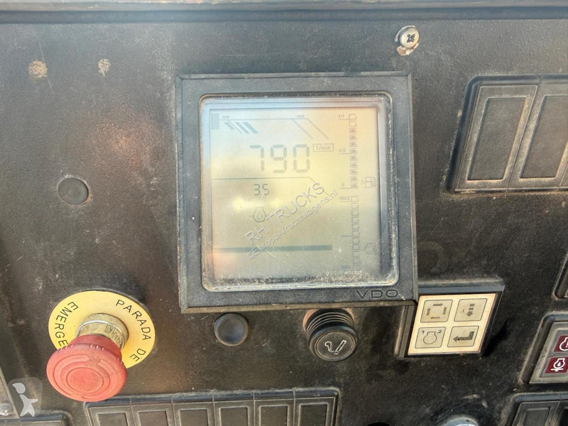 شاحنة MAN 33.430 6X4 EURO 3 + LUNA GT-40/32...