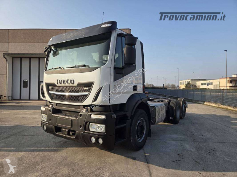 Camion Iveco AD 260S33 Y/PS