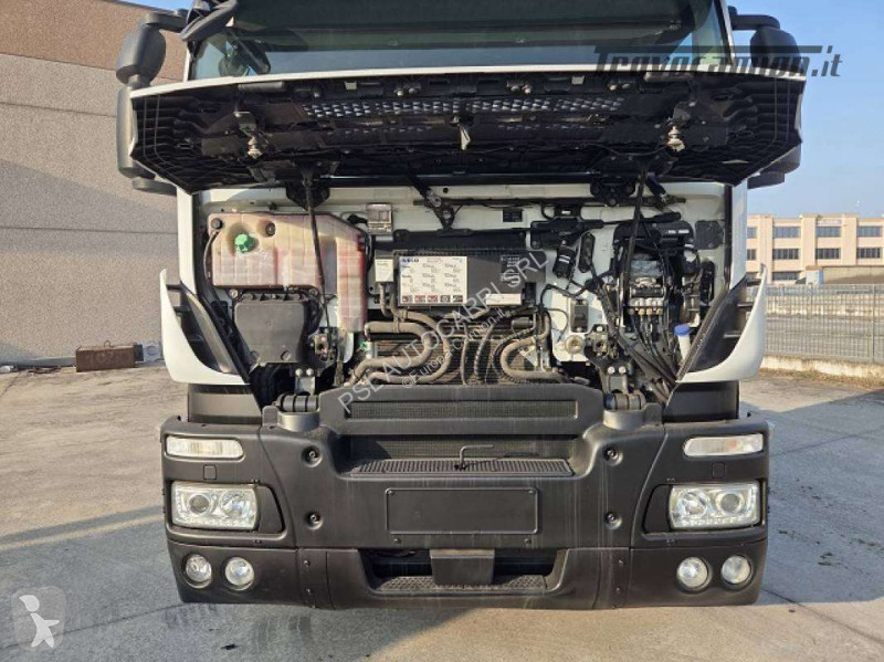 شاحنة Iveco 260S33