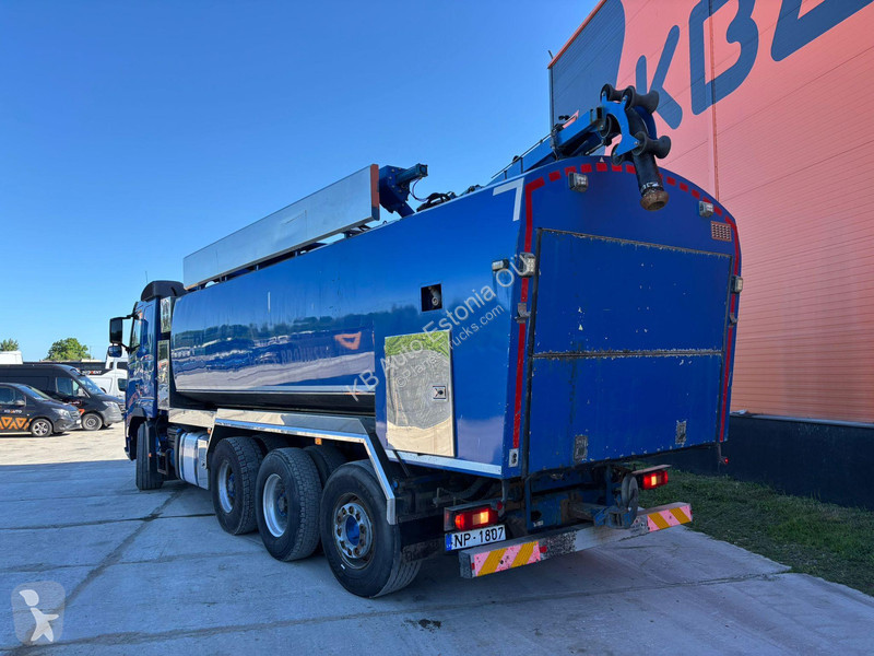 شاحنة Volvo 540 8x4*4 KORP&SON tank 9000 l +...