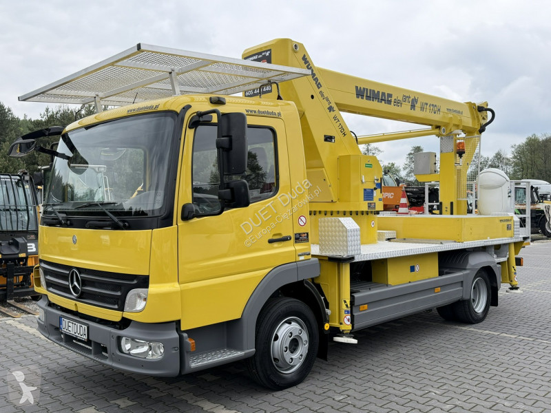 Camion Mercedes Zwyżka WUMAG WT 170 17m w bok...