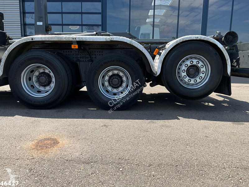 شاحنة Volvo 480 8x4 Hiab 28 Tonmeter laadkraan