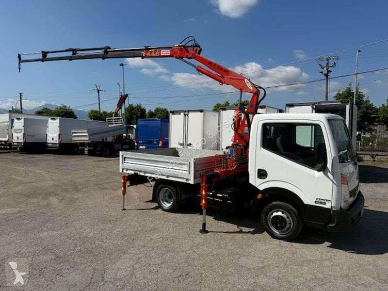 شاحنة Nissan cabstar 35.13