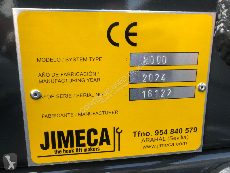 شاحنة Mercedes  1224 + GANCHO JIMECA 8 TON.