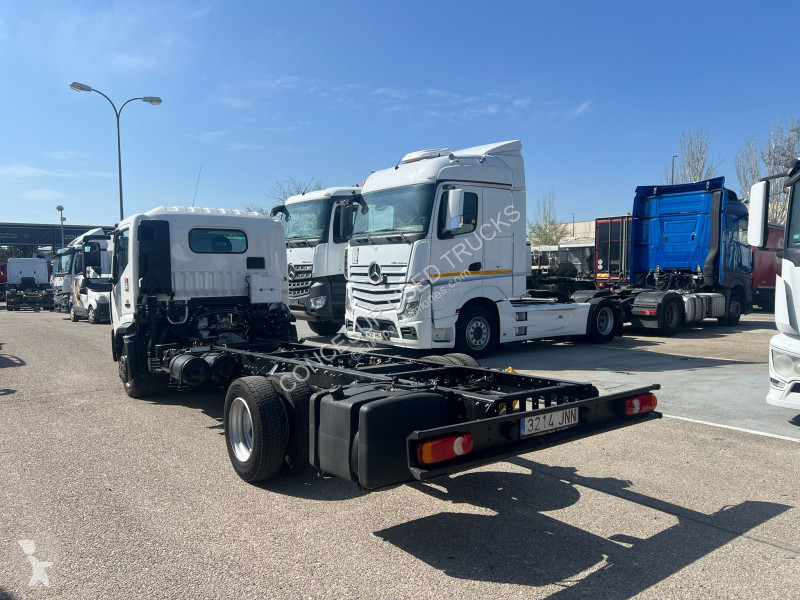 شاحنة Renault D 7,5 L4 CCM 180E6