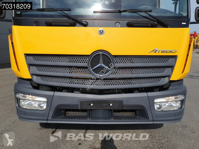 شاحنة Mercedes 1021 4X2 5,20m Box Frigoblock...