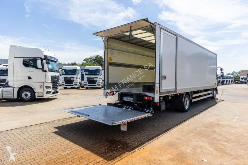 Camion Renault  D12.240+HAYON ANTEO 1.7T.