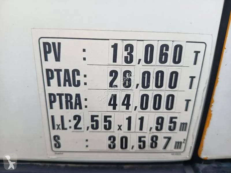 شاحنة Iveco
