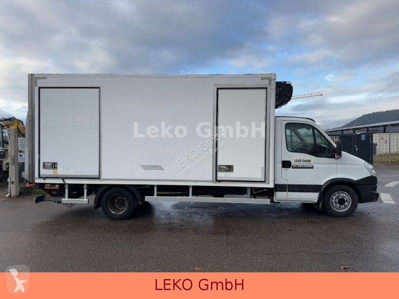 شاحنة Iveco 70C17 Mit Carrier Xr 500