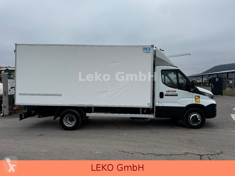 شاحنة Iveco 70C18 Mit Carrier Xr 500