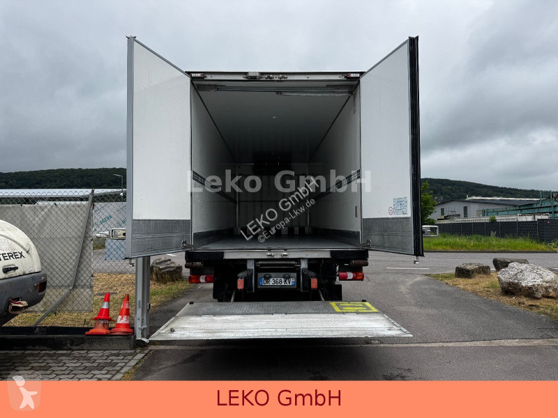 شاحنة Mercedes 1830 Mit Carrier Sp 850