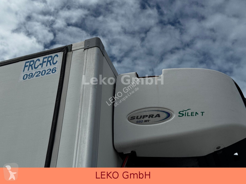 شاحنة Renault D 260.16 Mit Carrier Sp 950Mt