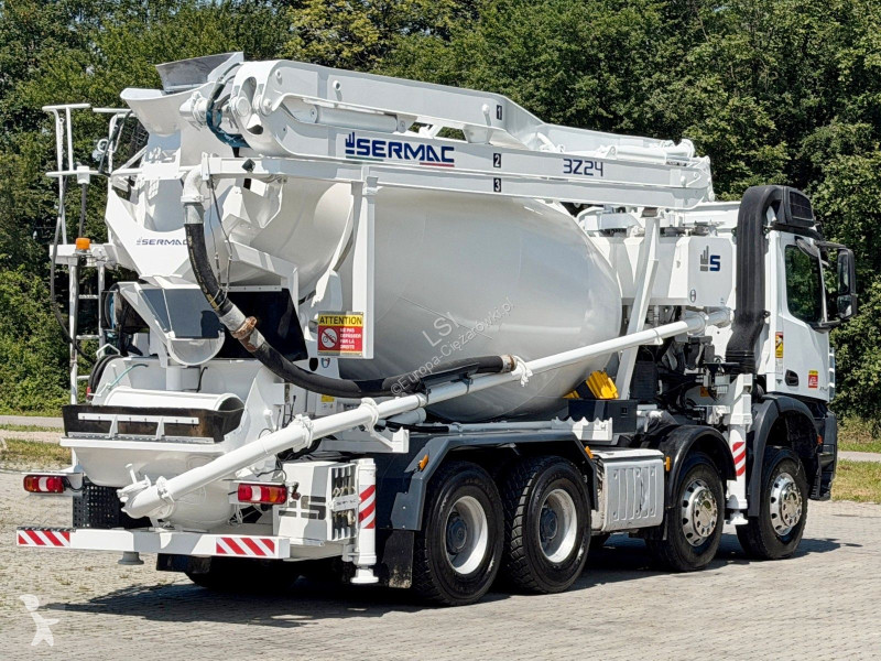 Камион Mercedes AROCS 3743 * Betonpumpe + FUNK...