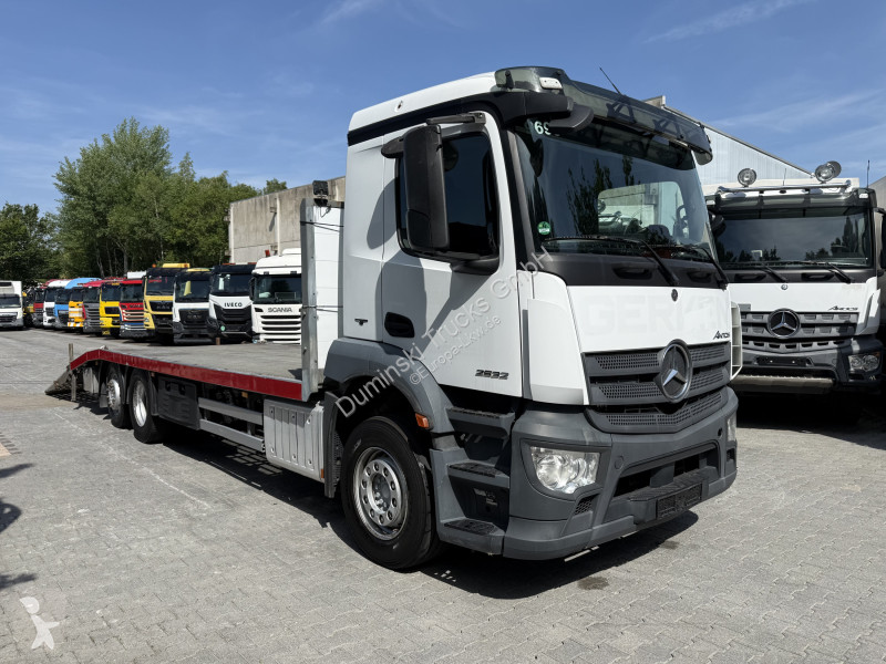 Nosič strojů Mercedes MP4 2532 6X2...