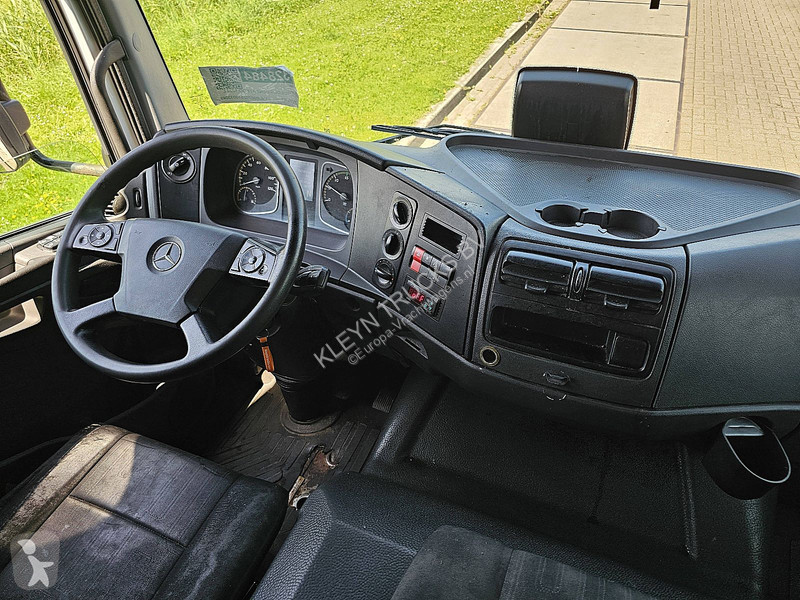 شاحنة Mercedes ATEGO