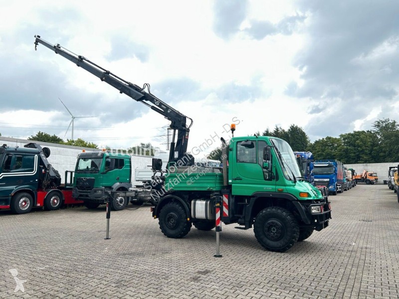 شاحنة Mercedes U400 + HIAB 122E 4x4