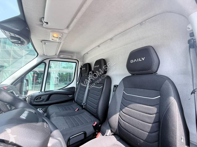 Teherautó Iveco DAILY