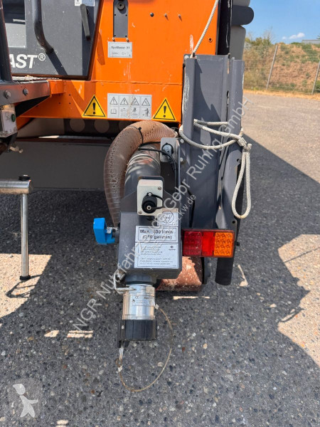 شاحنة  Abrollaufbau Salzstreuer Diesel Separat...