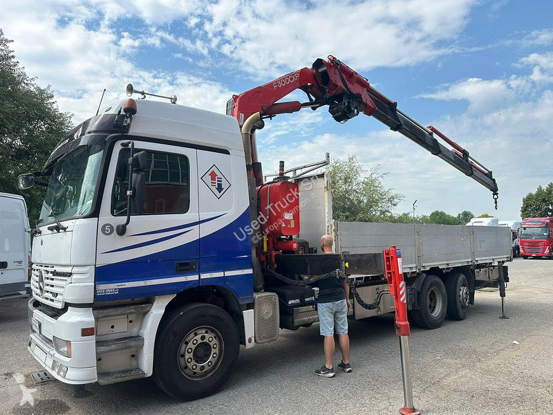 Camion Mercedes ACTROS 2548