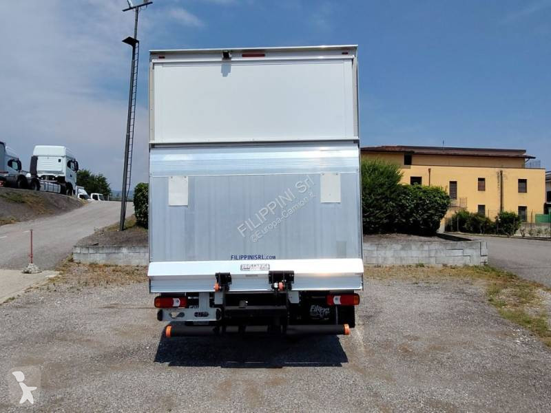 شاحنة Iveco