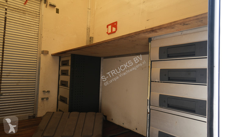 شاحنة Volvo 280 open box truck with HMF 1320...
