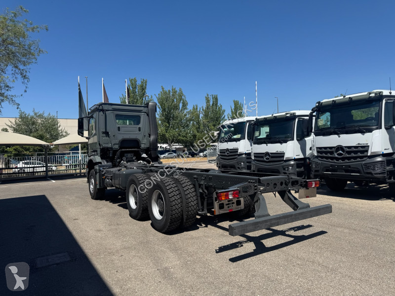 شاحنة Mercedes  3340 K 6X4