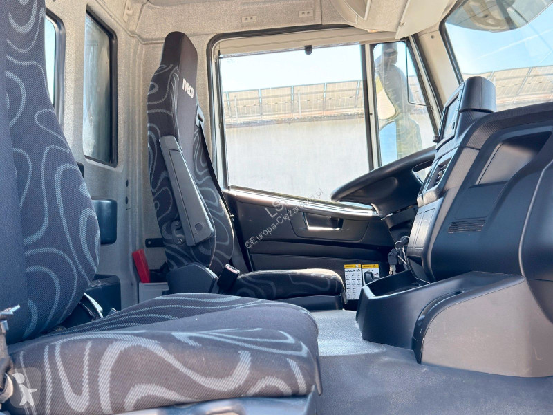 شاحنة Iveco TRAKKER 450 * FAHRGESTELL * 8x4