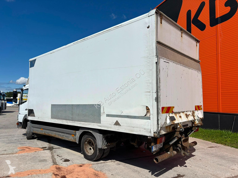 شاحنة Mercedes 818 4x2 BOX L=6076 mm