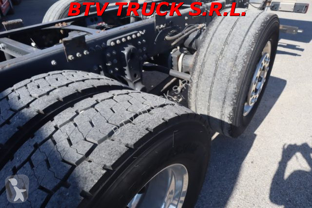 Camion Renault T 440 MOTRICE 3 ASSI A TELAIO...
