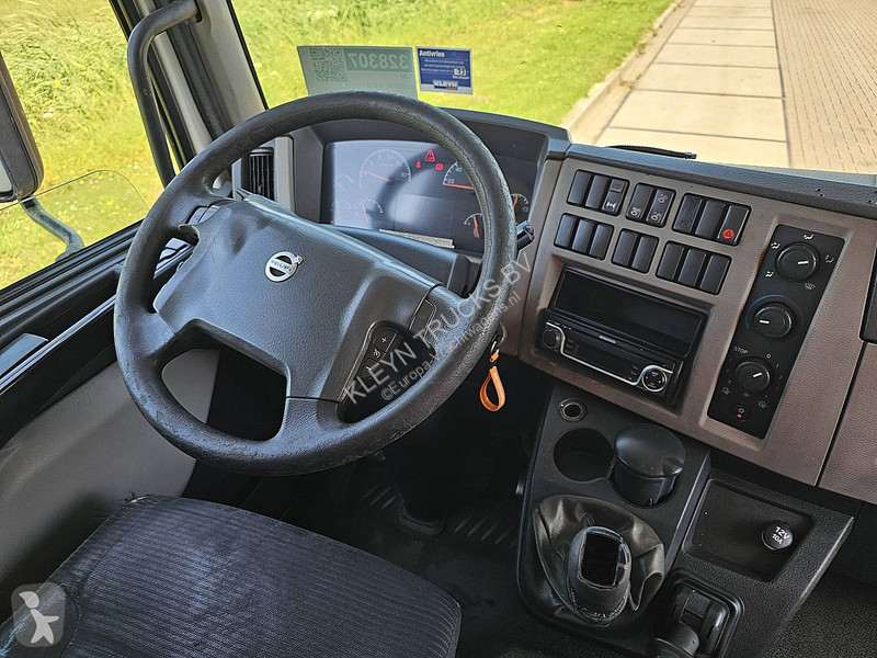 Грузовик Volvo 24012 AIRCO 6 CYL. MANUAL