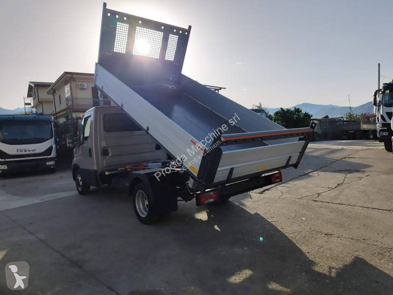 شاحنة Iveco