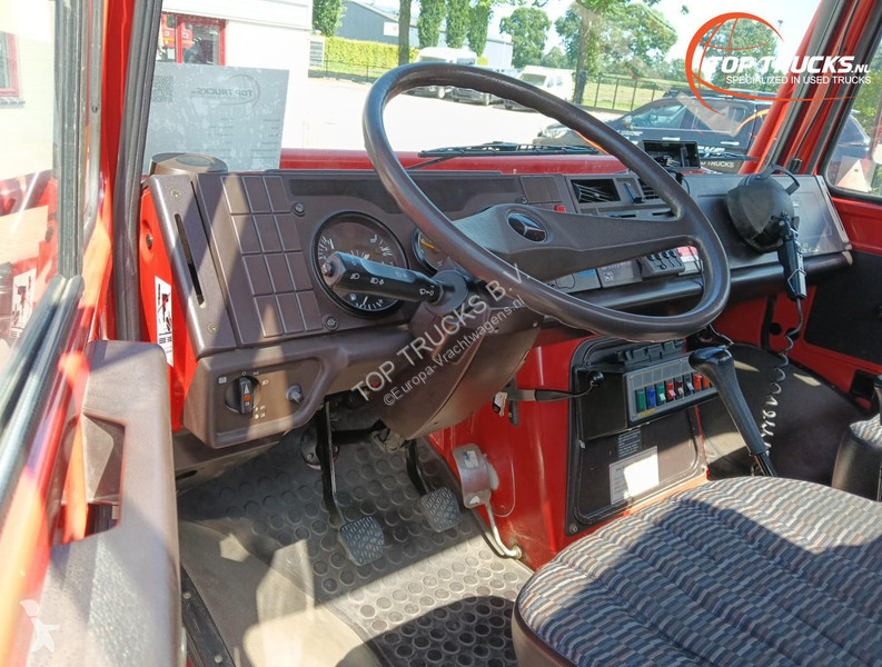 Camion Mercedes U 1200 4x4 -1,150 liter water...