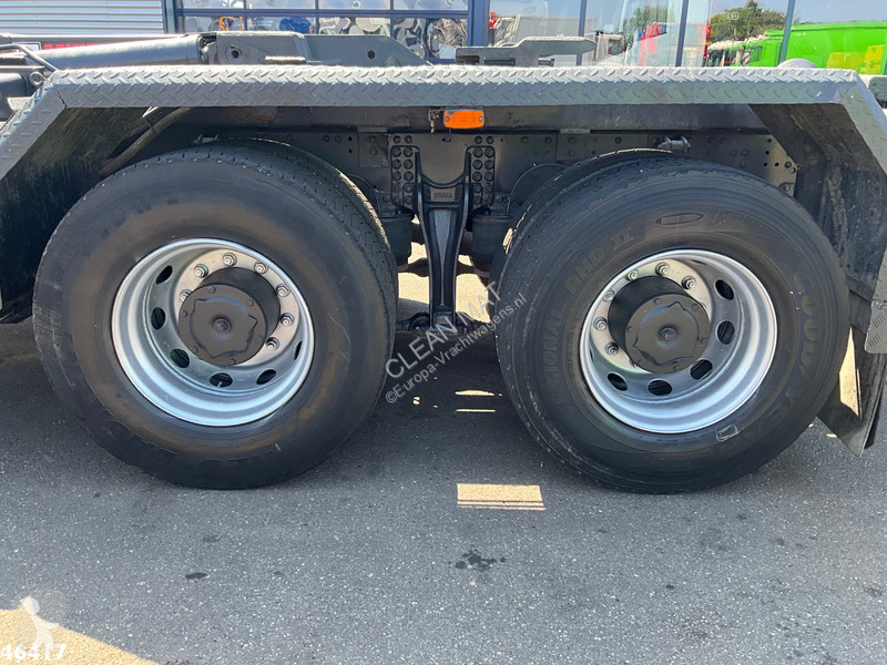 شاحنة Iveco AD260T36 6x4 Hiab 24 Tonmeter...