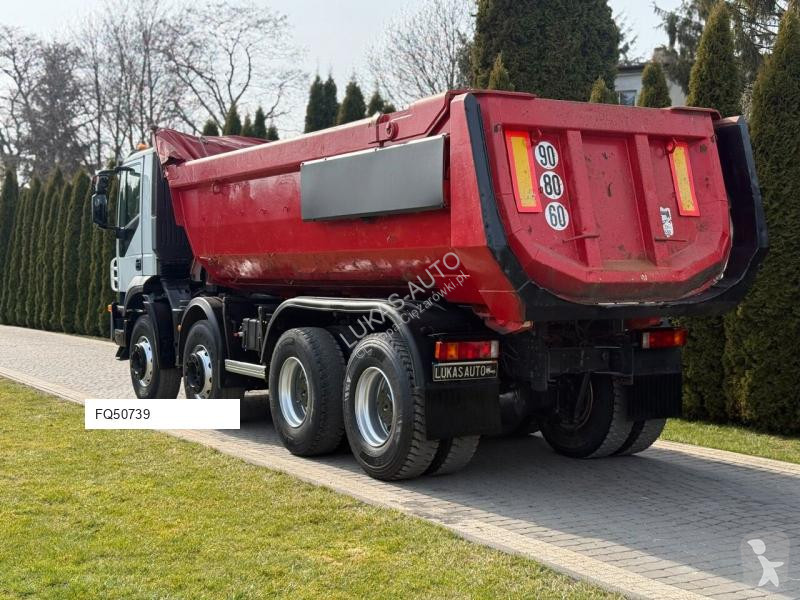 Камион Iveco TRAKKER 450