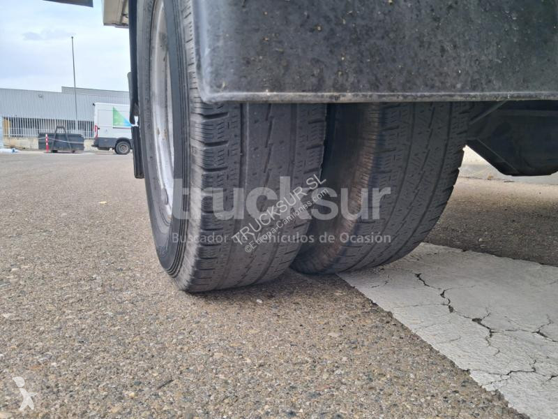 شاحنة Iveco  70C18 ISOTERMO