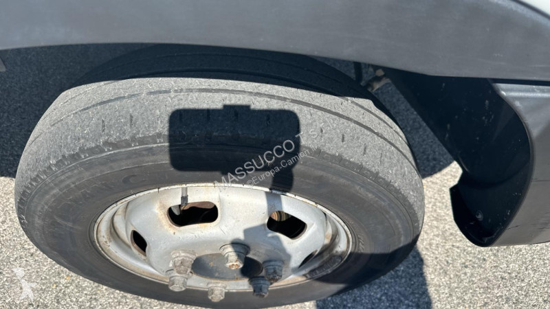 شاحنة Iveco 35-150 4x2