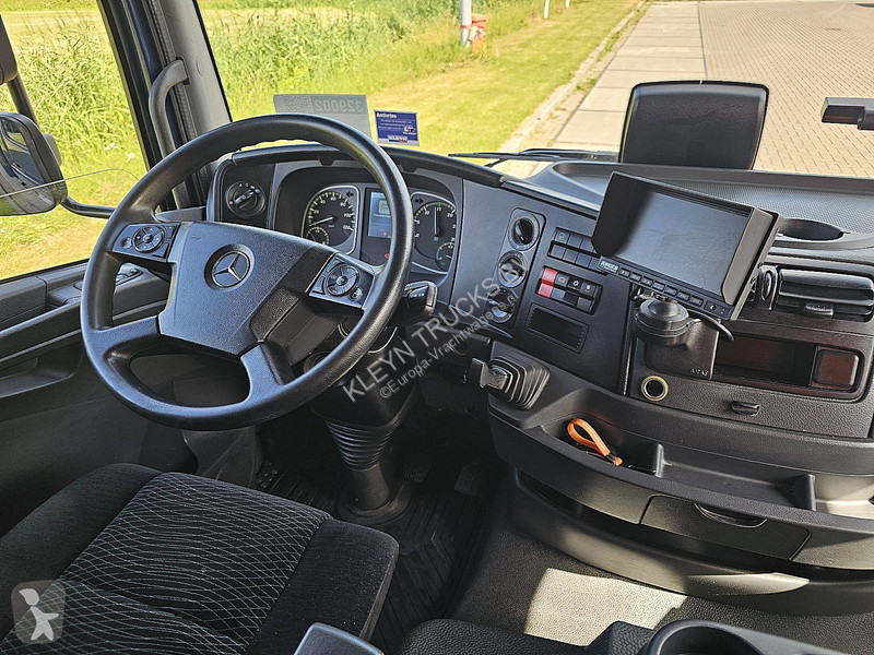 شاحنة Mercedes ATEGO 818